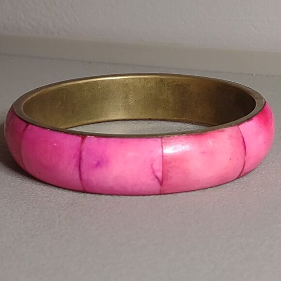 Very Large 9.25 Vintage Pink Bangle - Picture 2 of 5
